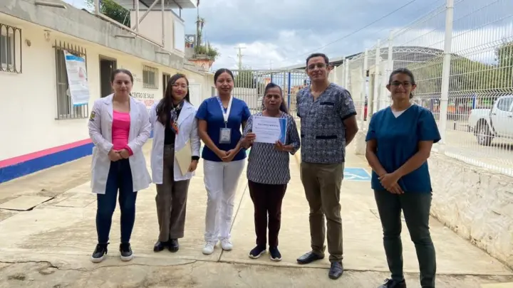 Grupo de Ayuda Mutua del Centro de Salud Santa Águeda recibe constancia de Reacreditación