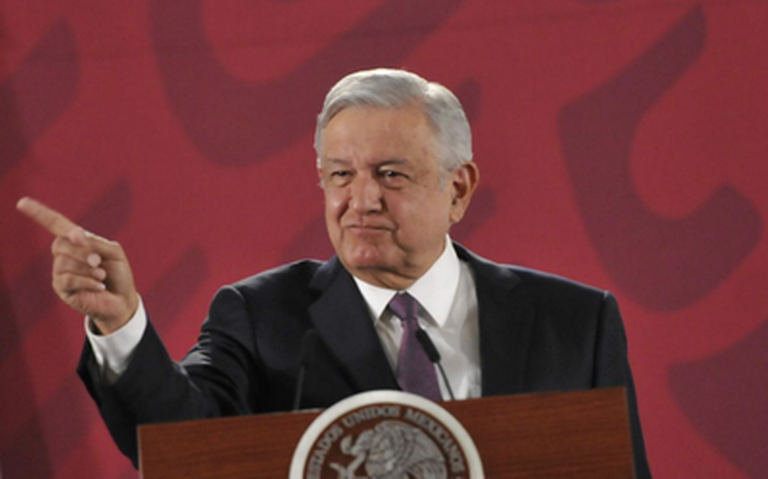 López Obrador se burla de comentarios que hacen referencia a edad y su salud