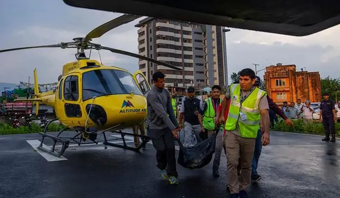 Última hora: Mueren 5 turistas mexicanos al estrellarse helicóptero en Nepal