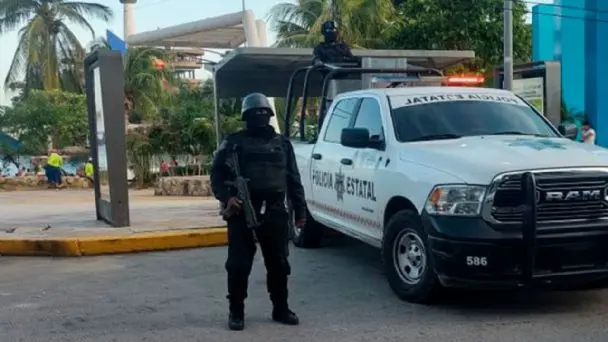 Mueren 4 policías en enfrentamiento a balazos en Guerrero