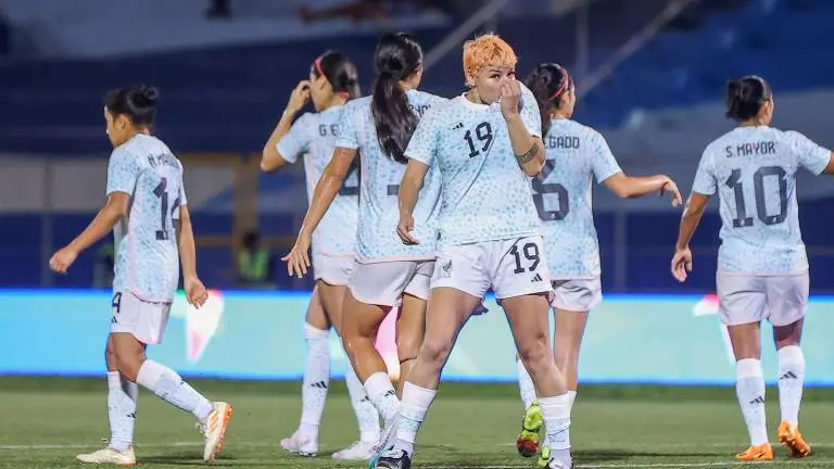 México Femenil, por el tricampeonato en fútbol