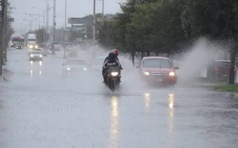 El monzón y otros fenómenos ocasionarán lluvias fuertes en estos estados
