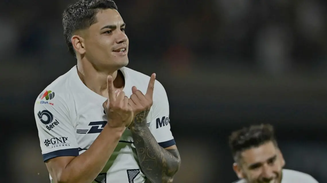 Pumas da golpe de autoridad en casa tras vencer a Tigres
