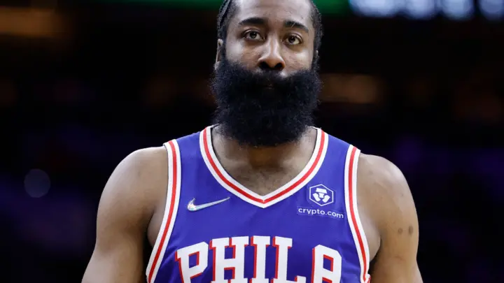 NBA: James Harden quema sus puentes con los 76ers