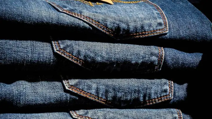 Estos pantalones de mezclilla cuestan 5 veces menos que los Levi’s y son mejores, según Profeco