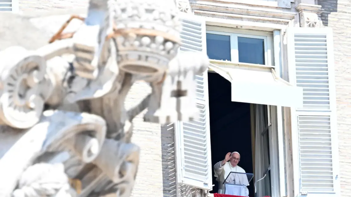 El papa anima a los jóvenes rusos a “sembrar semillas de reconciliación”