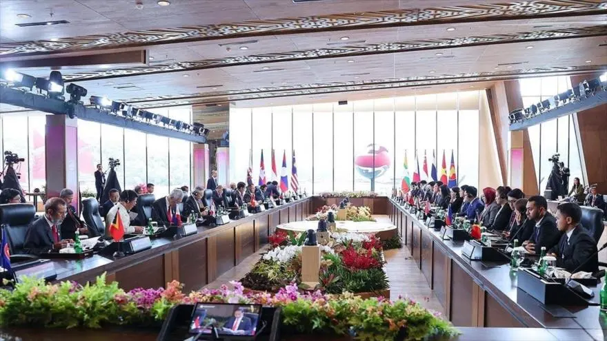 La ASEAN acuerda impulsar el uso de monedas locales en las transacciones