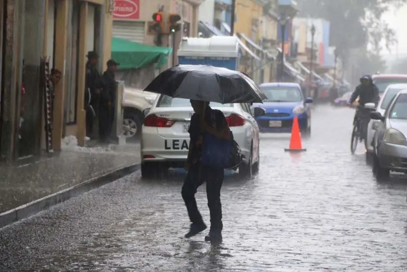 La depresión tropical “Gert” se reactiva en el océano tras haber desaparecido