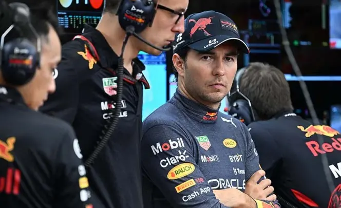  Checo Pérez recibe críticas al interior de Red Bull esta es la razón 