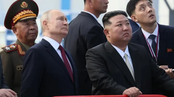 Kim asegura a Putin que Rusia logrará una “gran victoria” contra sus enemigos
