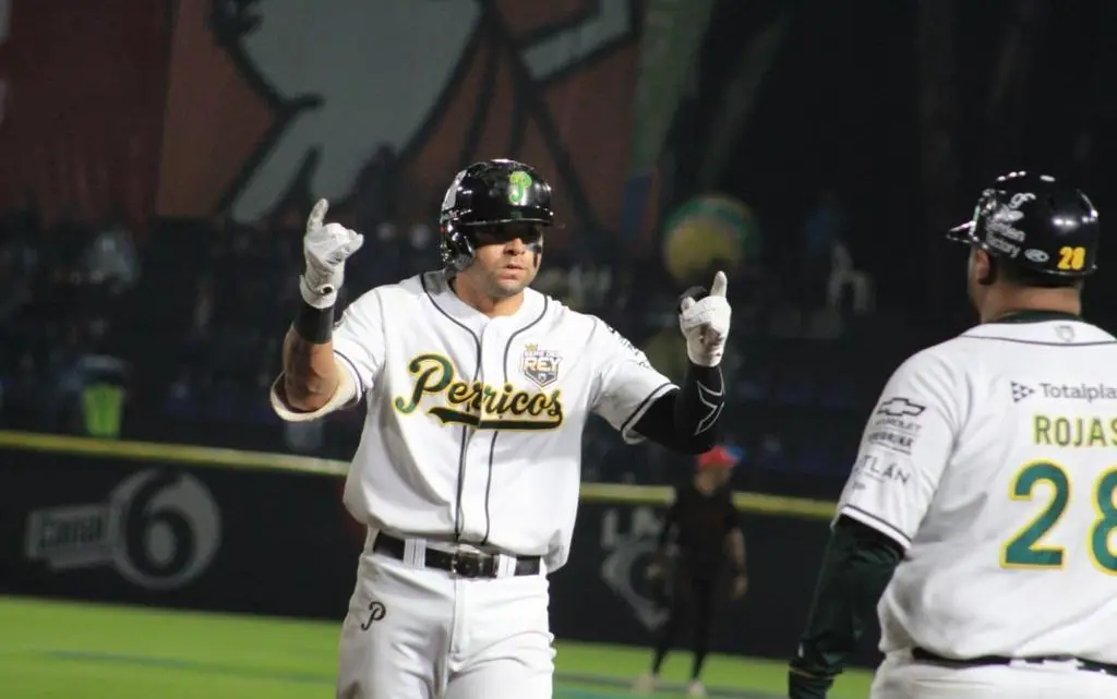 Pericos vence a Algodoneros y se pone a un triunfo del título