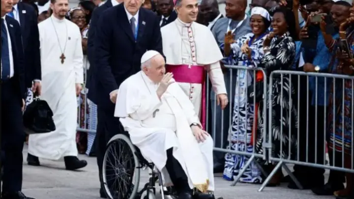 Francisco realiza primera visita de un papa a Mongolia
