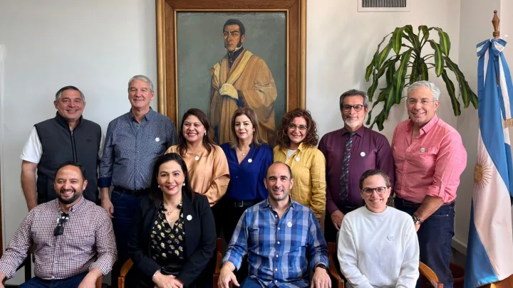 Recuperación de aprendizajes de la SEDEQ llega a Congreso Internacional