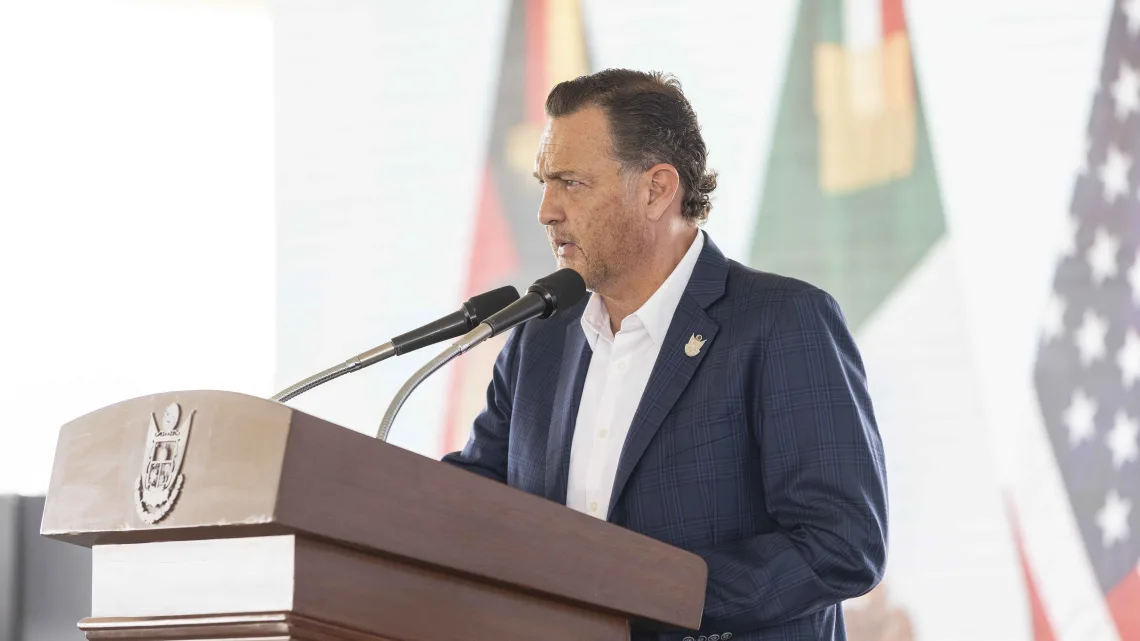 Supervisa Gobernador construcción del patio de maniobras para unidades de Qrobus
