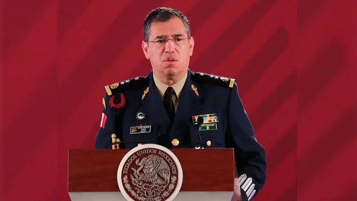 Exhiben en mañanera a juez por conceder amparo en caso Caro Quintero