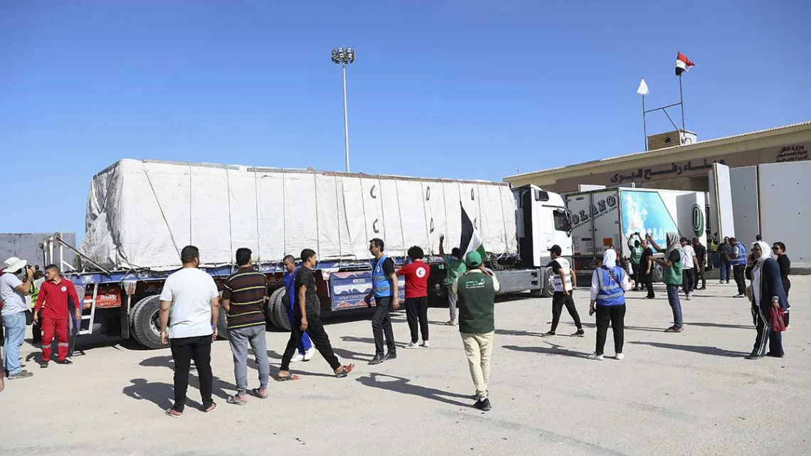  “Se Permite la Entrada de más Ayuda Humanitaria a Gaza a Través del Paso de Rafah”