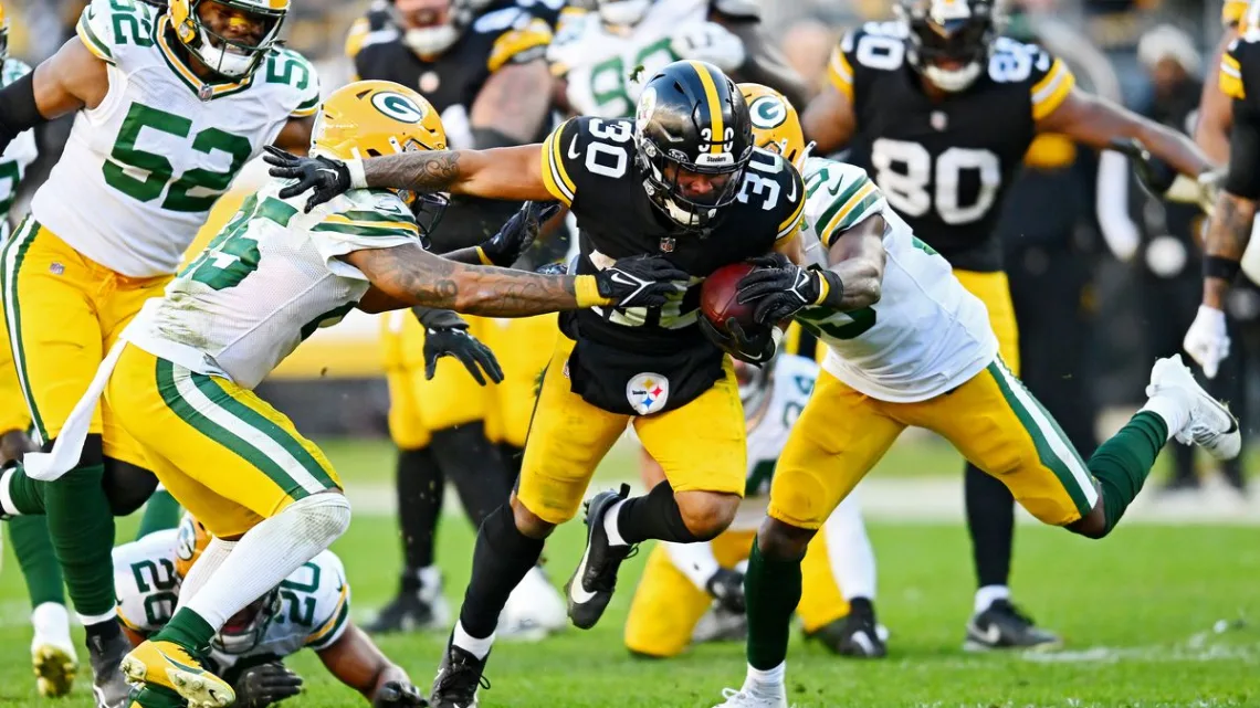 Los Steelers Deslumbran con una Fórmula Maestra en su Victoria sobre los Packers