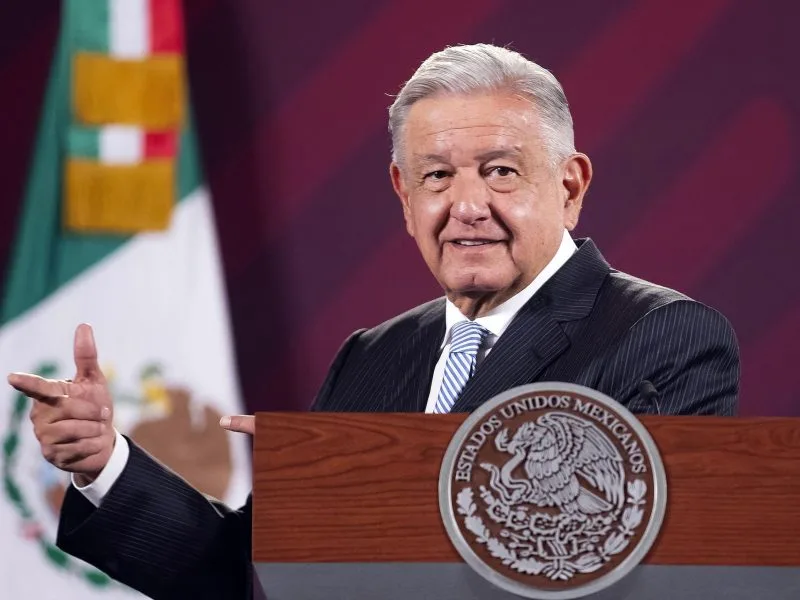 López Obrador envía terna al Senado para elegir a nueva ministra