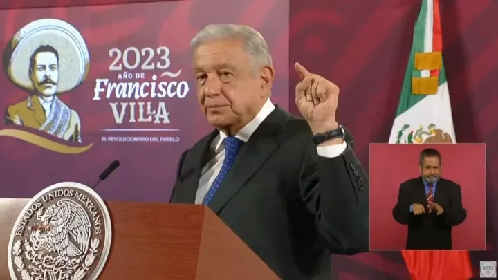 AMLO: promete 3 mil cuartos de hotel y el Abierto de Acapulco tras huracán “Otis”