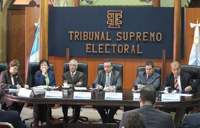Tribunal electoral suspende a Movimiento Semilla, partido del presidente electo de Guatemala