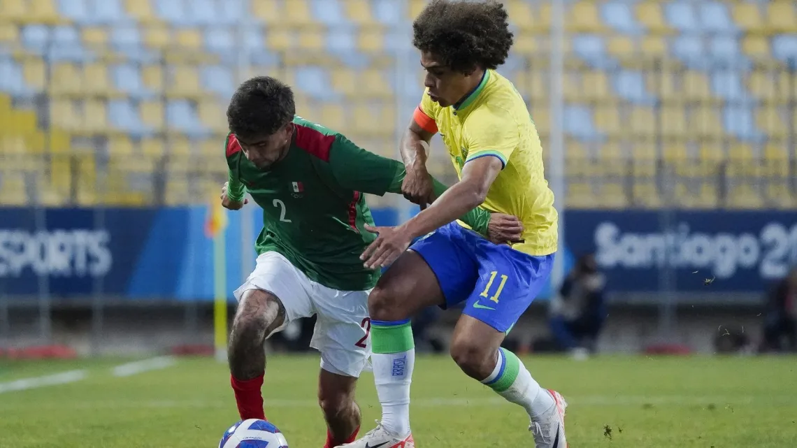 “Brasil vence a México y avanza a la final de los Juegos Panamericanos en un emocionante partido de fútbol”