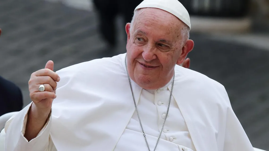  “El Papa Francisco Revela su Favorito en el Fútbol: ¡La Inesperada Tercera Opción!”