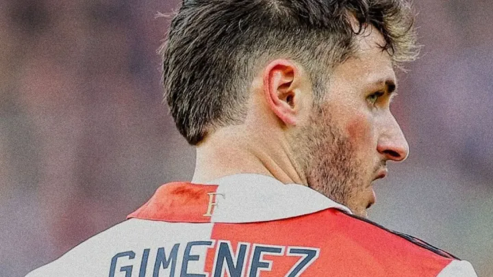 “Santiago Giménez Carga con la Culpa de la Derrota del Feyenoord”