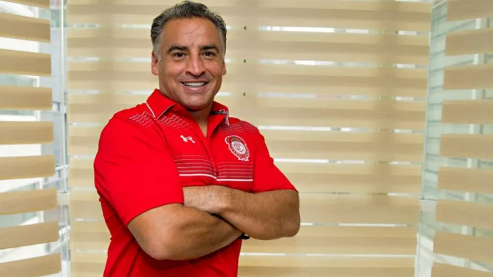  “Fabián Estay Critica a Tuca Ferretti: ‘En el Trato Humano, es el Peor Entrenador'”.