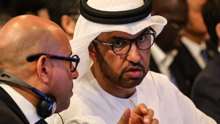 “Amnistía Internacional Denuncia ‘Juicio Masivo’ Contra 80 Emiratíes Durante la COP28”