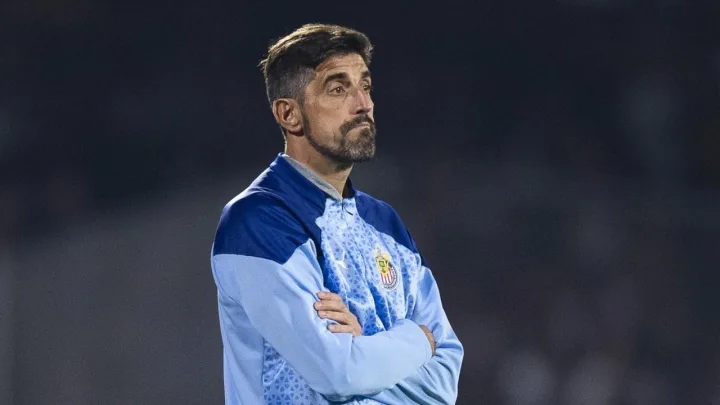 “¡Giro Inesperado en Chivas! Veljko Paunovic Anuncia su Renuncia como DT”