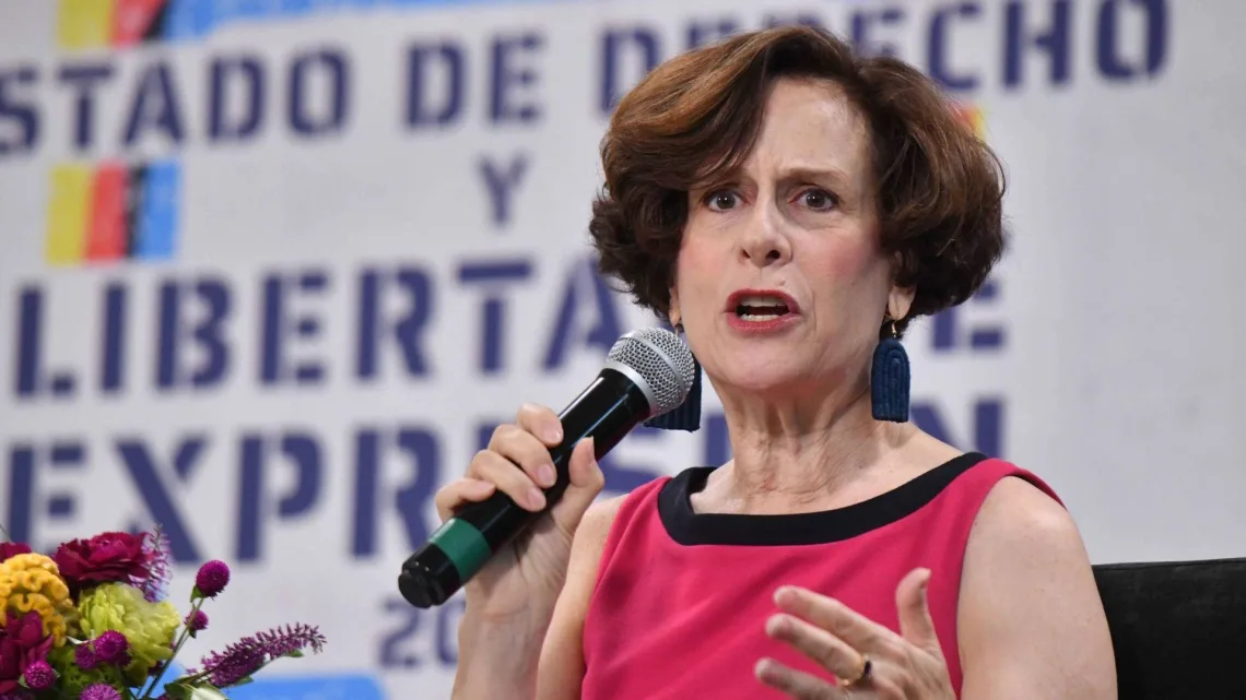 “INAI Inicia Investigación por Presunta Violación de Datos Personales en el AICM Tras Denuncia de Denise Dresser”