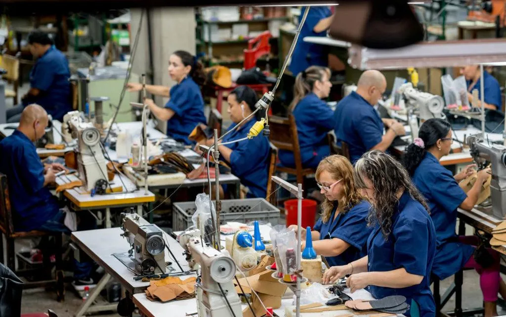  “Desafíos de la Reforma Laboral: ¿Quiénes Quedarían Fuera de la Jornada de 40 Horas?”