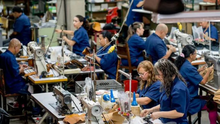  “Desafíos de la Reforma Laboral: ¿Quiénes Quedarían Fuera de la Jornada de 40 Horas?”