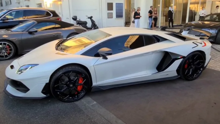 Lamborghini reduce su semana laboral a 4 días