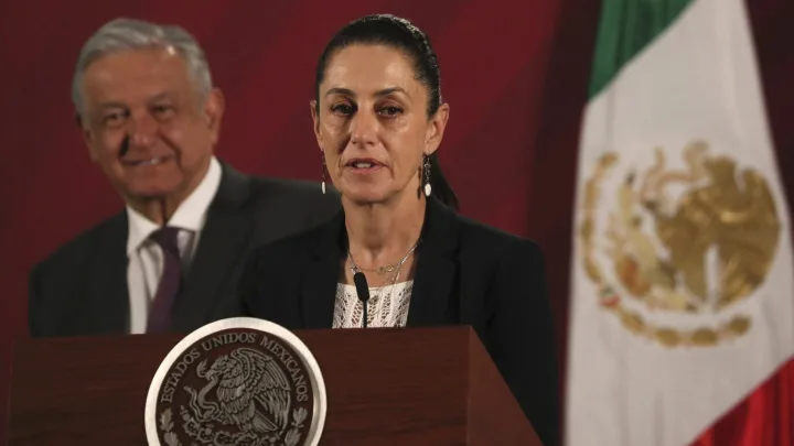 “López Obrador Expresa su Apoyo Incondicional a Claudia Sheinbaum”