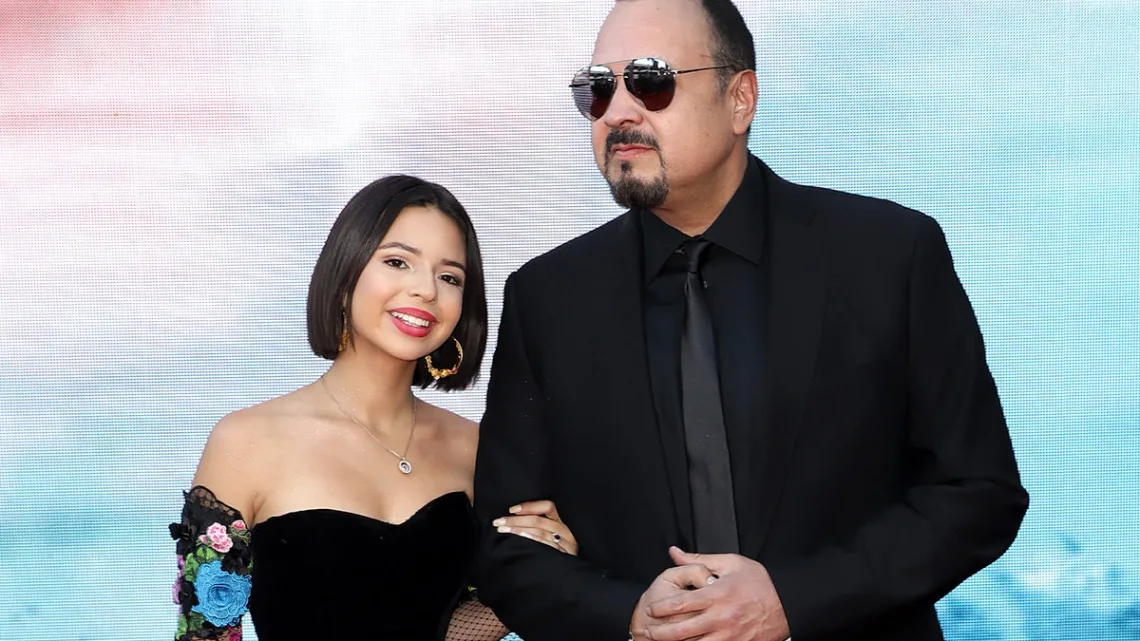“Pepe Aguilar Rompe el Silencio: ¿Es un Papá Controlador?”