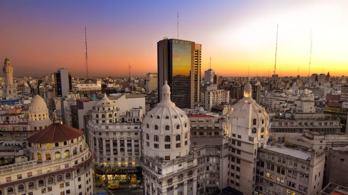  “Argentina: Una Opción Atractiva para Viajar con la Devaluación de su Moneda”