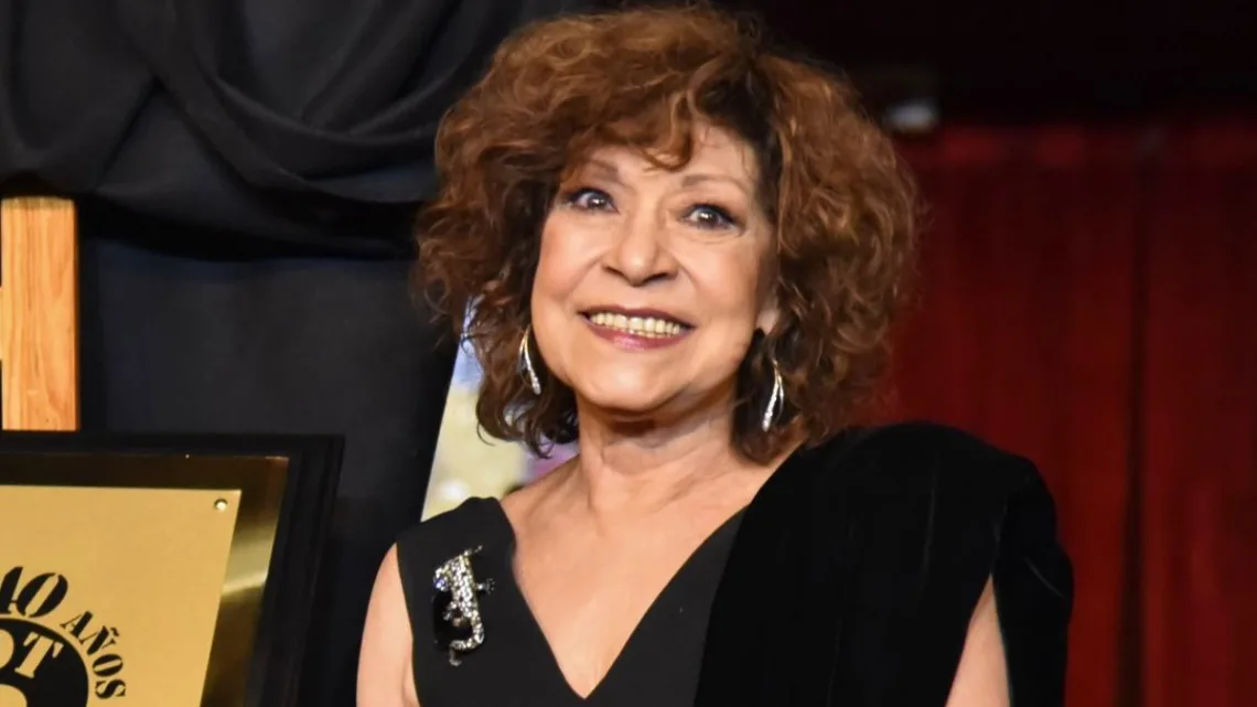  “Adiós a una Leyenda: Cristina Pacheco, la Cronista Inmortal”