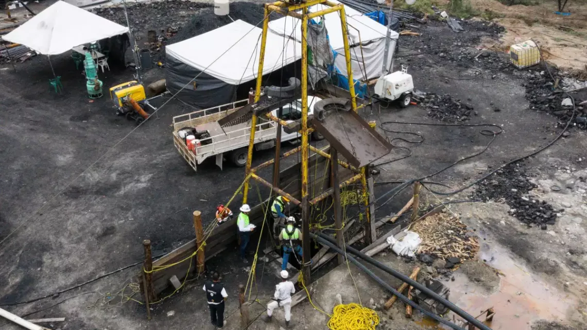 “Hallazgo de Mineros: Luz para las Familias en Medio de la Incertidumbre”