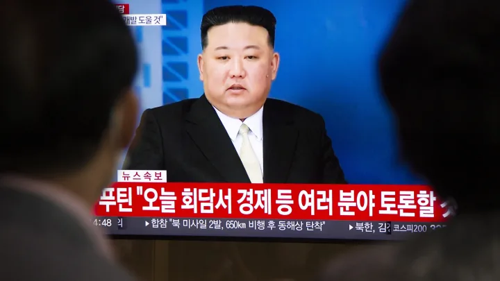 “Kim Jong-un Llama a Reforzar los Preparativos de Guerra y la Capacidad Nuclear en Corea del Norte”