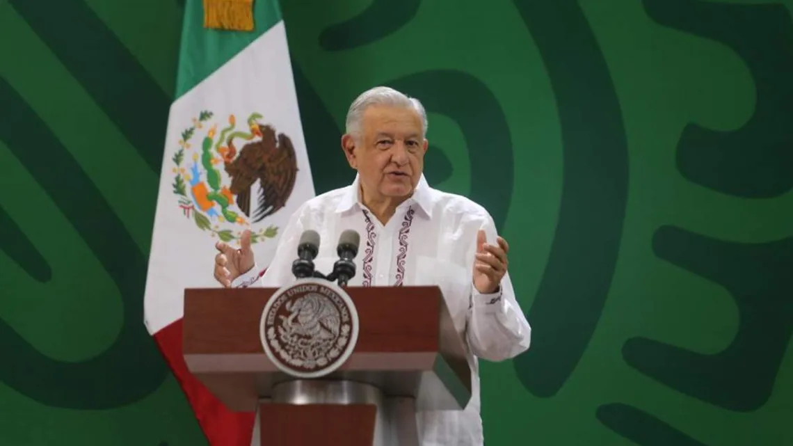 López Obrador Dedica Jornada a Cristina Pacheco y Lamenta su Fallecimiento