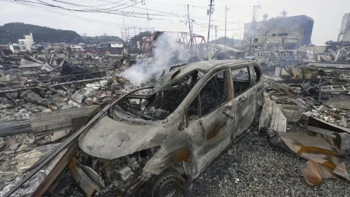 “Nueva Réplica de 5,5 Golpea al Oeste de Japón Después del Mortal Terremoto”