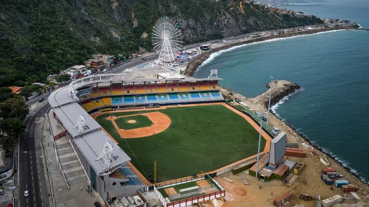  “Serie del Caribe Regresa a EE. UU. Después de 33 Años: Miami da la Bienvenida al Play Ball”