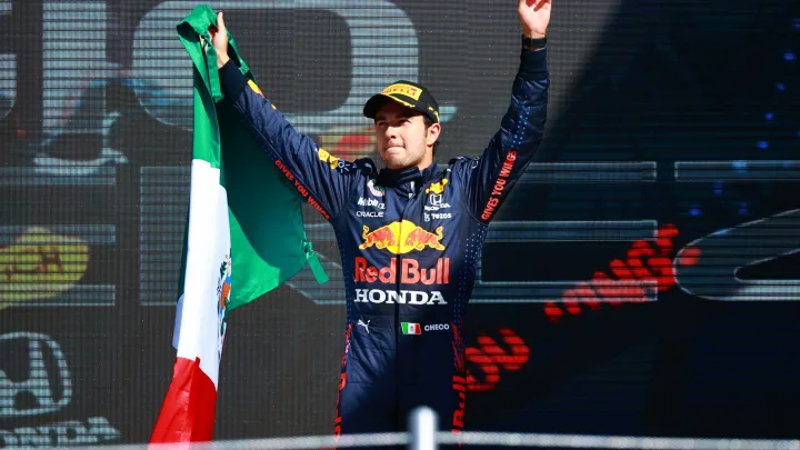  “Horner Desmiente Rumores: ‘Checo’ Pérez en Red Bull por su Talento, no por Patrocinios”