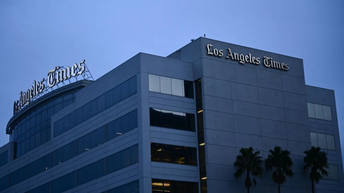  “Los Angeles Times Despide a Más del 20% de su Personal, Uno de los Mayores Recortes en su Historia”   