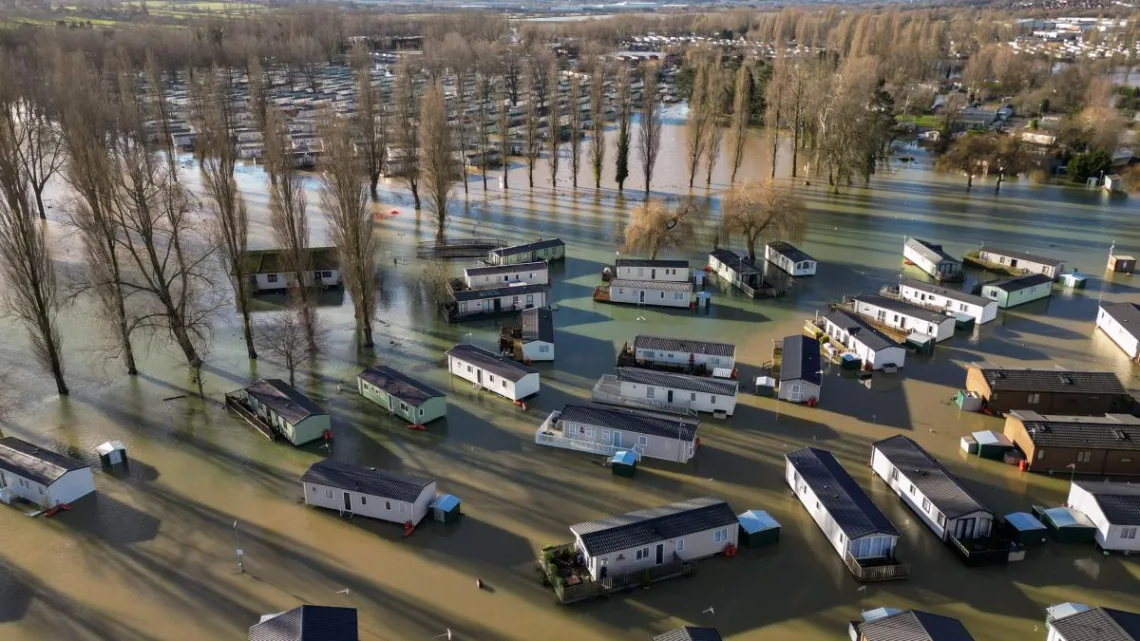 “Tres Muertos y Graves Inundaciones en Europa: Primer Temporal del Año Causa Estragos”