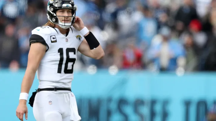 “Desilusión en Jacksonville: Los Jaguars Colapsan y se Quedan Fuera de los Playoffs”