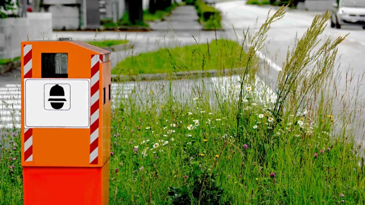  “Fleximan, el ‘Justiciero’ de Italia: Ataques a Radares de Tráfico Desatan Debate Nacional”