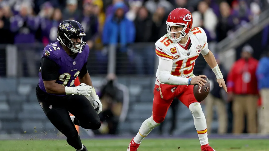 “Patrick Mahomes Lidera a los Chiefs Hacia Otro Super Bowl”   