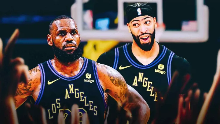 “Show de Estrellas: LeBron James y Anthony Davis Lideran la Emocionante Victoria de los Lakers sobre los Raptors”